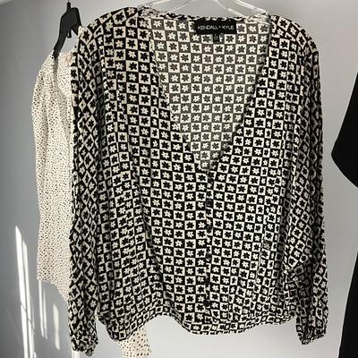 MB8292 Lot of Ladies Tops- Michael Kors, Kedall & Kylie