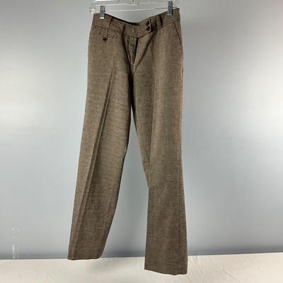 MB8298 Lot of Ladies Tops , Shorts, Pants Ensembles