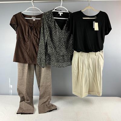 MB8298 Lot of Ladies Tops , Shorts, Pants Ensembles
