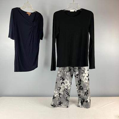 MB8302 Lot of Navy & Black Tops with Print Pants