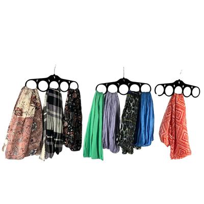 MB8306 Lot of Ladies Spring Scarves