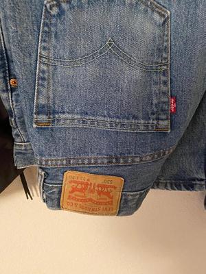 MENS CABELA’S & LEVI’s 550 JEANS AND RIDGE JACKET