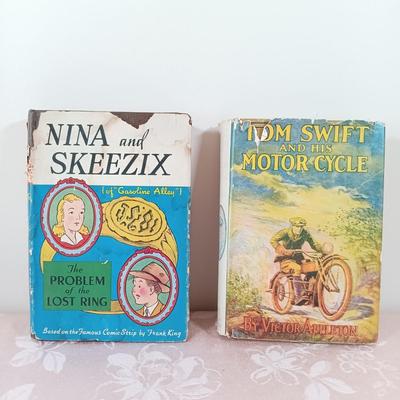 LOT 1: Whitman Publishing Co. Heidi, Walter J. Black Inc. Works of Rudyard Kipling, Better Little Books Sky Roads with Clipper Williams...