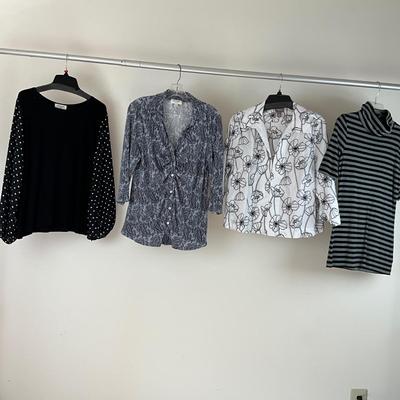 UBR8346 Lot of Ladies Tops- Mossimo, Chicos, Kim & Cami