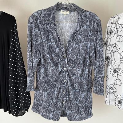 UBR8346 Lot of Ladies Tops- Mossimo, Chicos, Kim & Cami