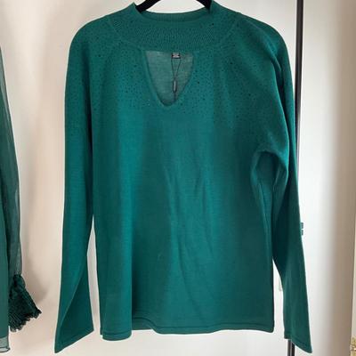 UBR8350 Lot of Ladies Black and Green Tops