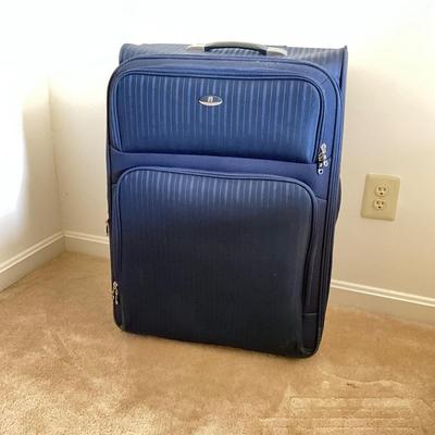 UBR8355 Large Olympia Luggage Bag