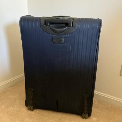UBR8355 Large Olympia Luggage Bag