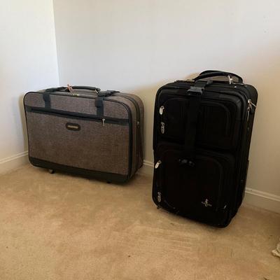UBR8357 Atlantic and American Tourister Luggage