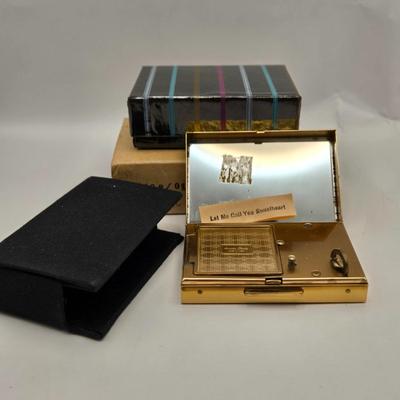 LOT 8: 1940s /50s Vintage Elgin American Gold-Tone Makeup Mirror Compact with Music Box