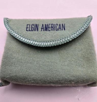 LOT 9: Vintage 1940s/50s Elgin American Cosmetic Powder Compact with Music Box