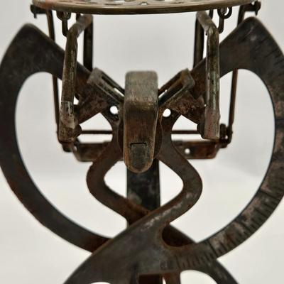 LOT 19: Antique Art Nouveau Postal Scale