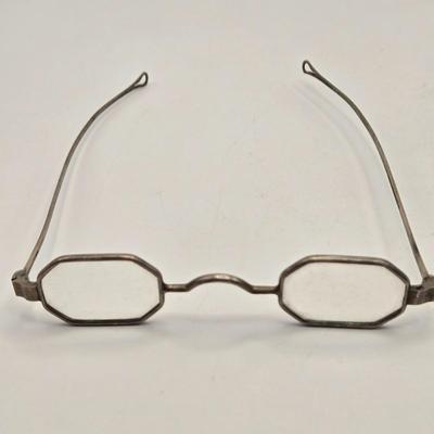 LOT 22: Antique and Vintage Eyeglasses, Pince-Nez Spectacles, and Women's Pince- Nez with Hairpin Connected with Chain