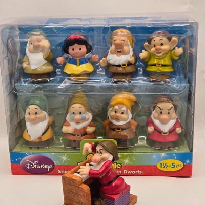 LOT 34: Vintage "Learn to Dress' Mickey Mouse, Lunch Set, NIB Snow White & the 7 Dwarfs, New Set of Books for Mickey's...