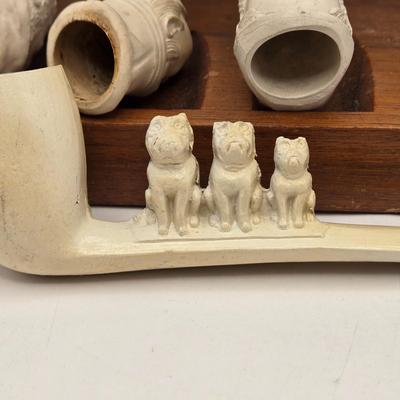 LOT 38: Vintage Pipe Rack with Multiple White Clay Pipes