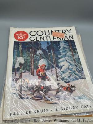 LOT 104: Antique and Vintage Country Gentleman Magazine Copies