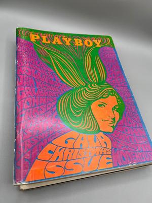 LOT 123: Vingtage 1960s Playboy Magazines