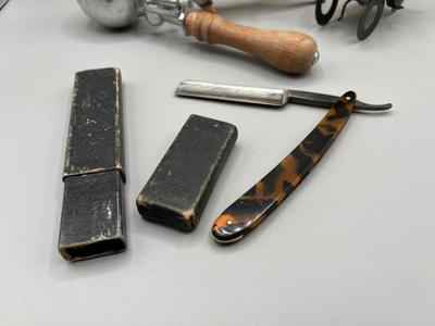 LOT 128: Mixed Antique / Vintage Collectibles - Straight Razor and More