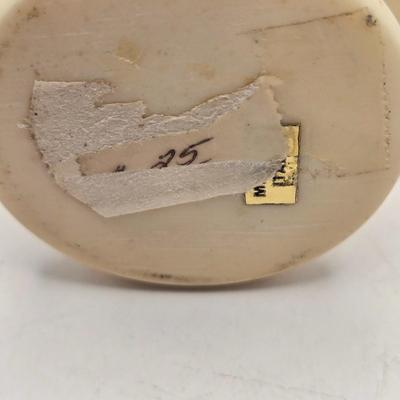 LOT 138: Two Vintage George Washington Busts, 1 Abraham Lincoln Bust, and Photo of Mount Rushmore