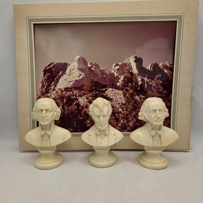 LOT 138: Two Vintage George Washington Busts, 1 Abraham Lincoln Bust, and Photo of Mount Rushmore