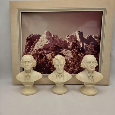 LOT 138: Two Vintage George Washington Busts, 1 Abraham Lincoln Bust, and Photo of Mount Rushmore