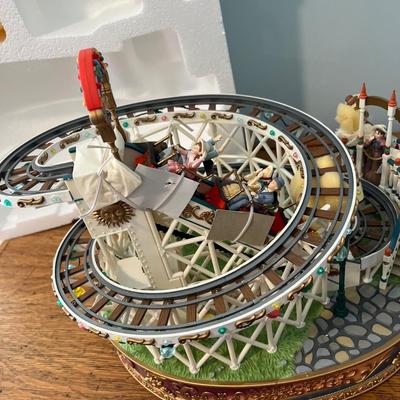 LOT 147: Enesco Small World Music Animated Colossal Coaster