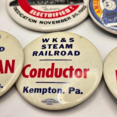 LOT 163: Railroad Maps of N. America Book, & Other Railroad Books, Lionel Blue Comet Train, Multiple Railroad Pins, B&O Railroad...