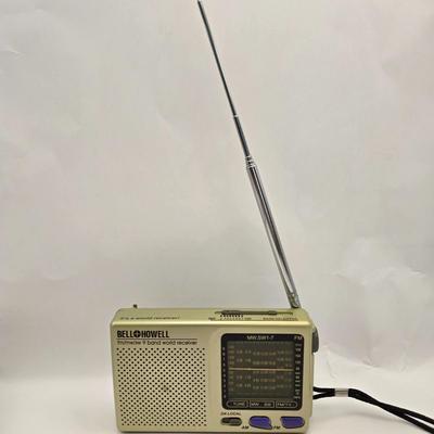 LOT 167: Multiple Vintage Transistor & AM FM Radios