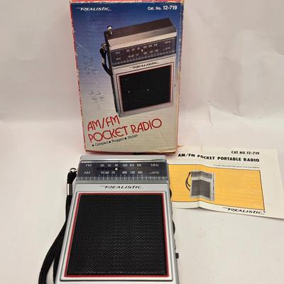 LOT 167: Multiple Vintage Transistor & AM FM Radios