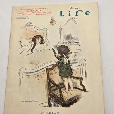 LOT 185: Vintage Miniature Life Magazines
