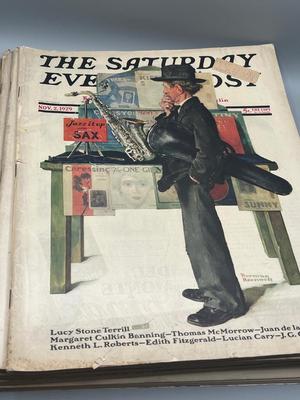 LOT 207: Vintage Satrurday Evening Post Magazine Issues
