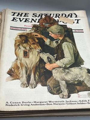 LOT 207: Vintage Satrurday Evening Post Magazine Issues