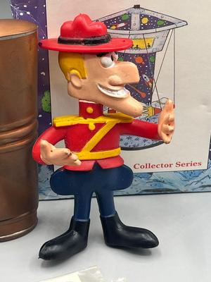 LOT 215: Vintage Toy and Souvenir Lot