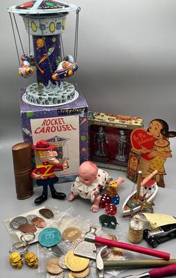 LOT 215: Vintage Toy and Souvenir Lot