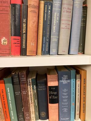 Vintage books (3 shelves)