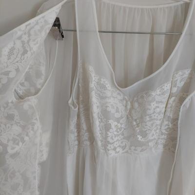Vintage Bridal Nightgown and Robe (GB-BBL)