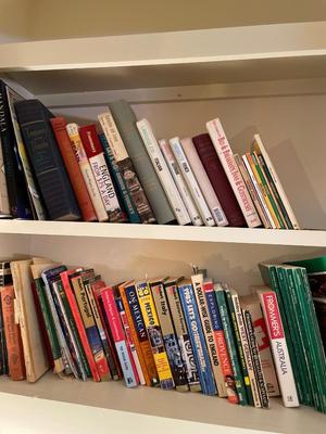 Travel guides and Berlitzlanguage lessons