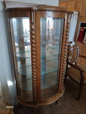 Antique Oak Curio Cabinet – Claw Feet & Spiral Columns - glass shelves - lite up display - Includes key!