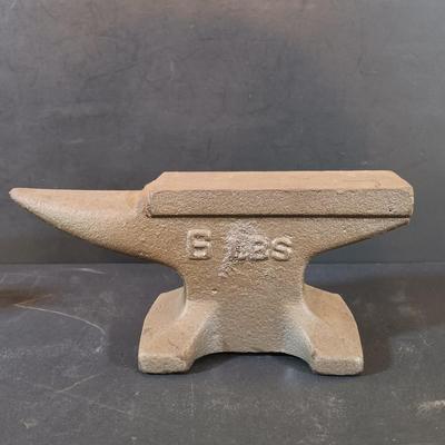 LOT 275: Right Angle Iron (4"x5"x3-3/4"), 6lbs Anvil, Vintage Dremel Moto-Tool & More
