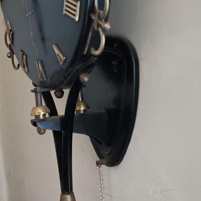 LOT 276: Schatz Elexacta Queen Anne Swinging Wall Clock