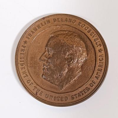 LOT 280: Set of (9) Metal Medallions- FDR, Calvin Coolidge, Warren Harding & More