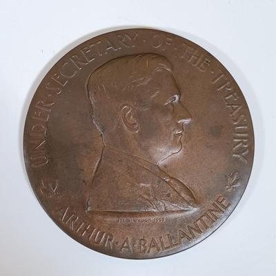 LOT 282: Set of (6) Metal Medallions- John G. Carlisle, George P. Schultz, Leslie M. Shaw & More