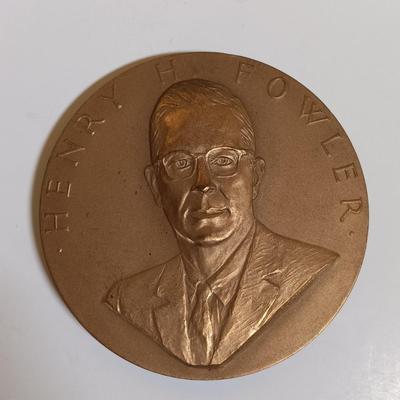 LOT 285: Set of (6) Metal Medallions- Henry H. Fowler, Joseph W. Barr & More