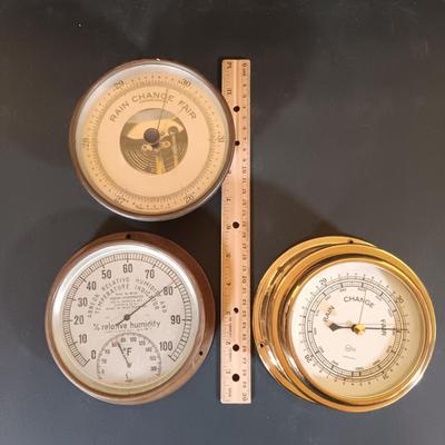 LOT 292: Abbeon Relative Humidity and Temp Indicator w/ Barigo and Taylor Barometers