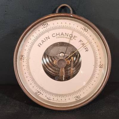 LOT 292: Abbeon Relative Humidity and Temp Indicator w/ Barigo and Taylor Barometers
