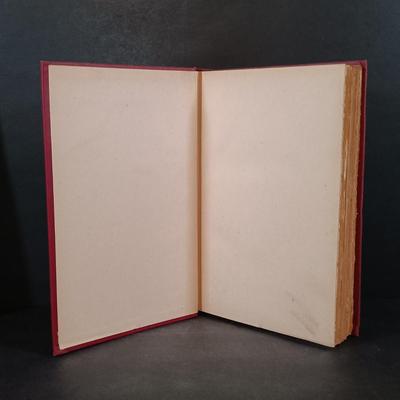 LOT 296: Privately Printed Lucius Apuleius' The Golden Ass, Saul of Tarsus 1906 & The Life of Benvenuto Cellini 2-Volume Set 1906