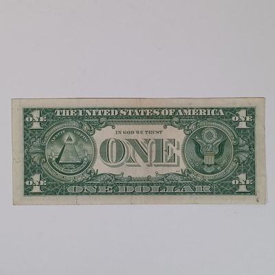 LOT 340: 1862 Richmond, Virginia Confederate Note with $2 Bill silver certificate + more L@@K at repeating serial numbers !