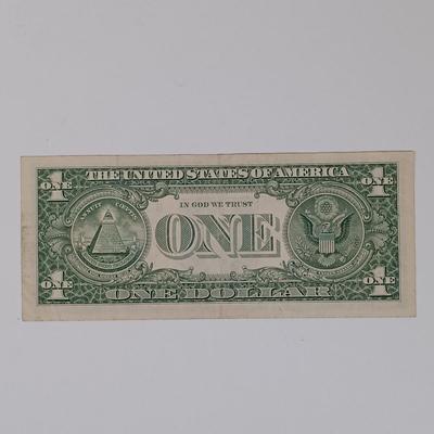 LOT 340: 1862 Richmond, Virginia Confederate Note with $2 Bill silver certificate + more L@@K at repeating serial numbers !