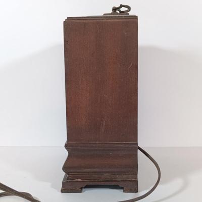 LOT 341: Vintage General Electric and Seth Thomas Mantle Clocks