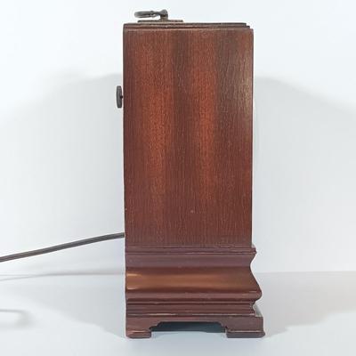 LOT 341: Vintage General Electric and Seth Thomas Mantle Clocks